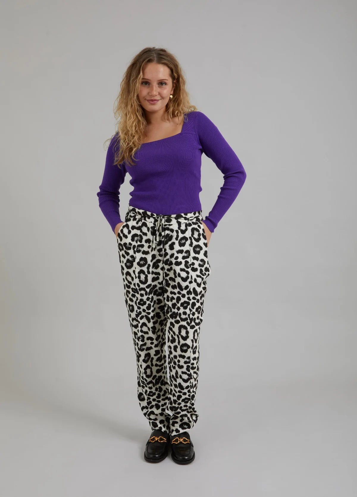 CC Pants in Leo print - Stella Fit