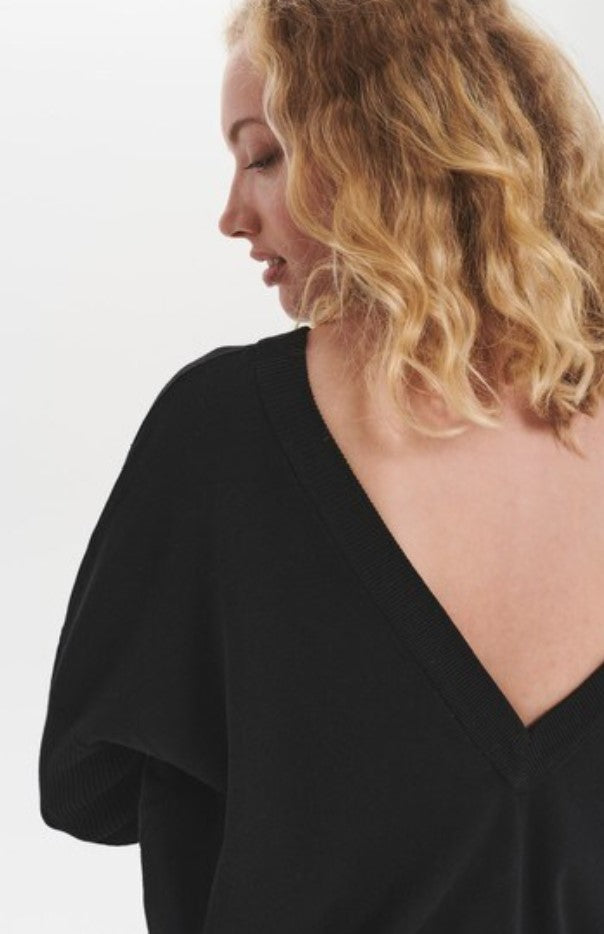 KilaSZ V-Neck Pullover - Black