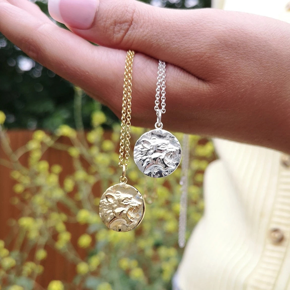 Silver leo hot sale zodiac necklace