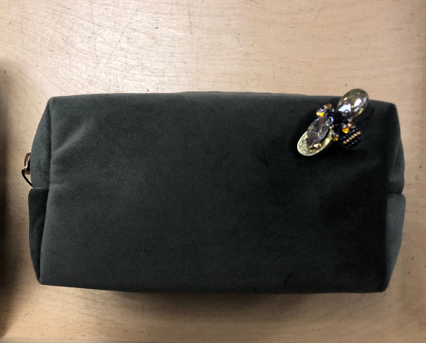 Velvet makeup bag with bee pin - olive green
