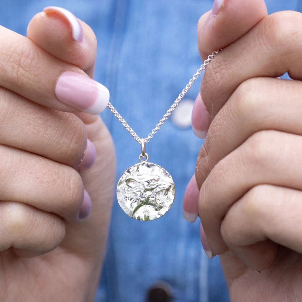 Leo Zodiac Necklace - Silver